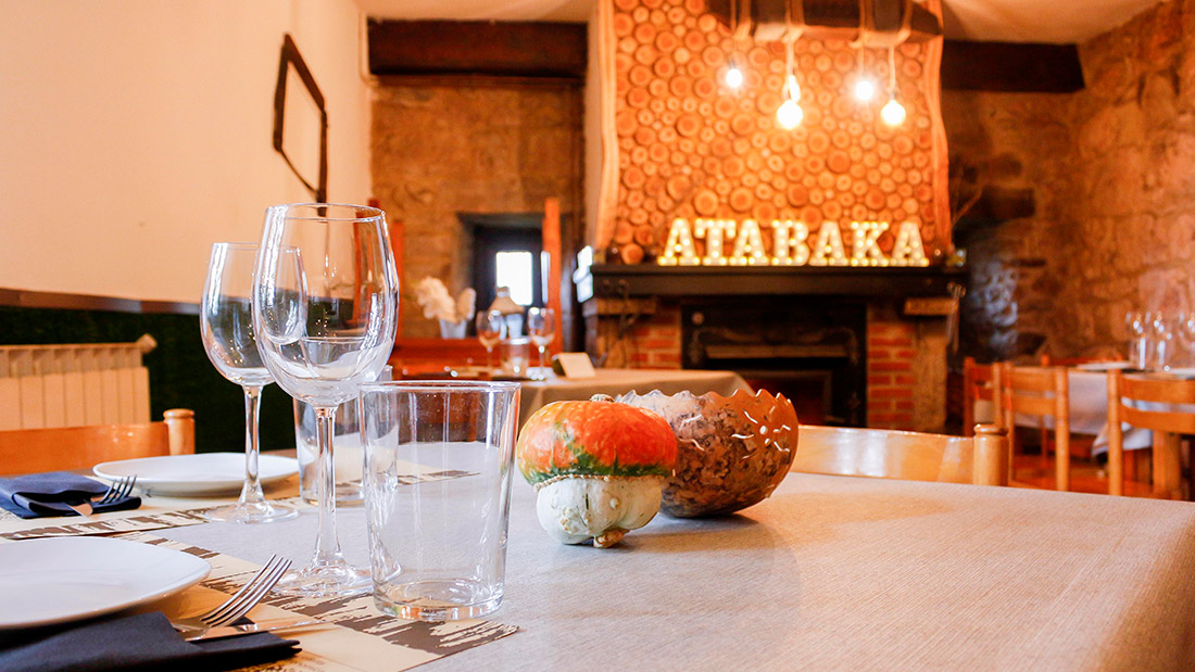Mesa restaurante Atabaka